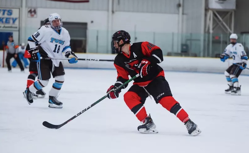 Player of the Week: Hayden Hanes ’27 Talks Team Chemistry, NESCAC Award, and Taming the Panthers